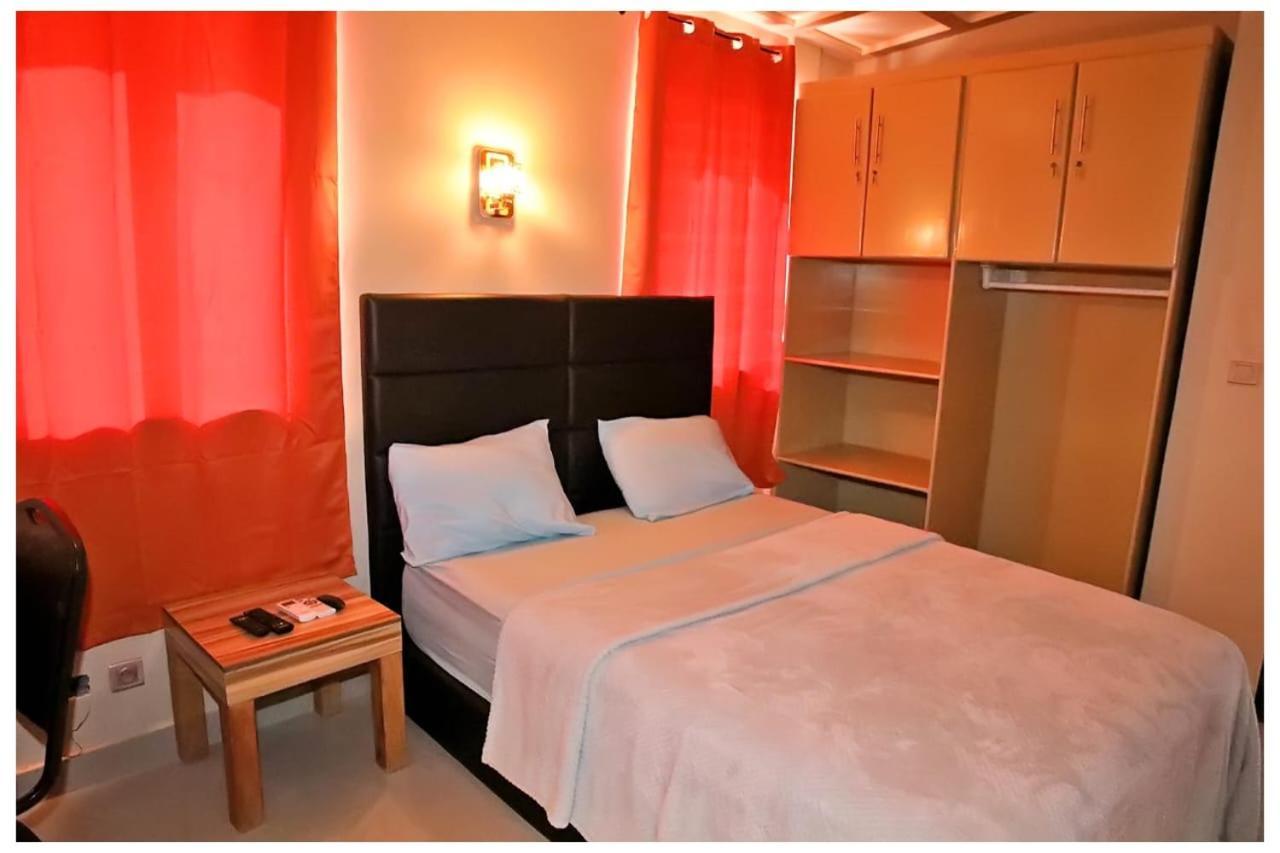Oasis Lawafossi Apartment Bobo-Dioulasso Luaran gambar